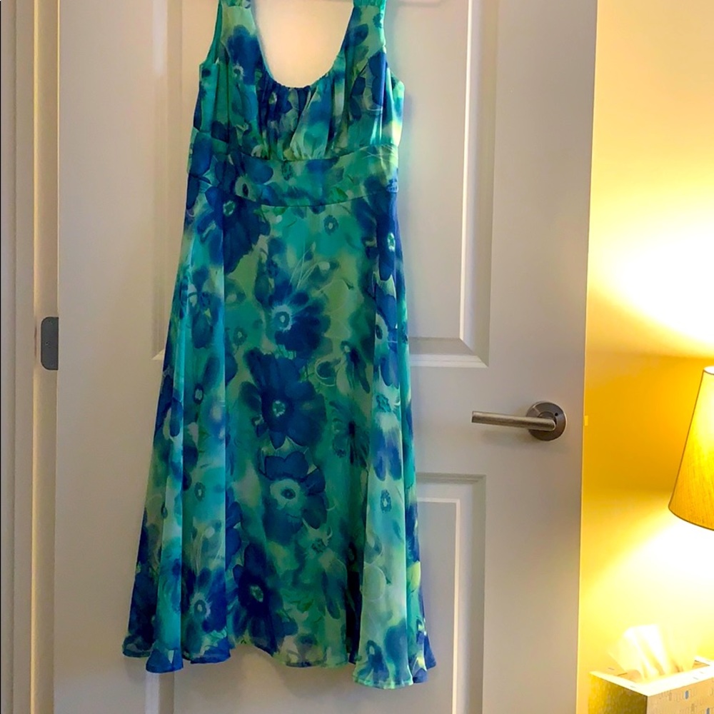 NWOT floral dress👗